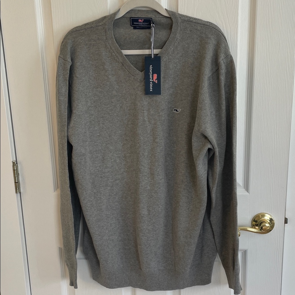 Vineyard Vines Men's V-Neck Gray Sweater